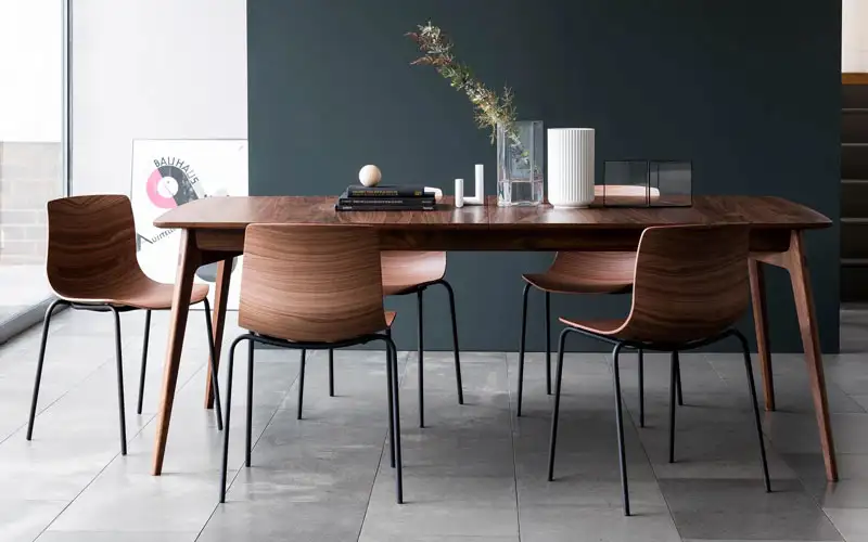 Restaurants And Kitchen Table And Chair Maintenance Work